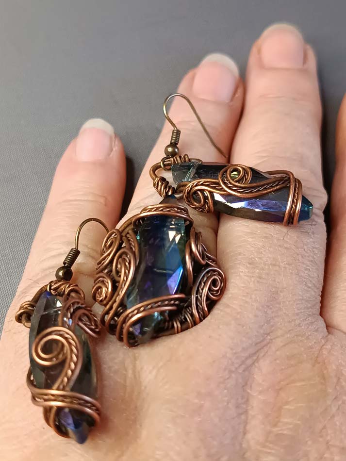 Elegantne bakarne naušnice i prsten, komplet od bakra i kristala, unikat - Image 8