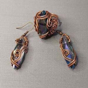 Elegantne bakarne naušnice i prsten, komplet od bakra i kristala, unikat