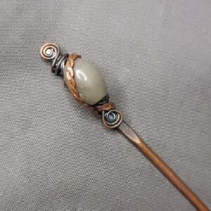 Bakarna igla za kosu sa maslinastim ahatom unikatna, ručni rad, Idealan poklon, Čvrsta, kvalitetna i jednostavna za upotrebu